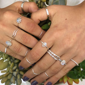 Oval Rope Band Moonstone Silver Ring