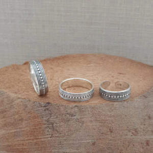 Dot Band Silver Ring