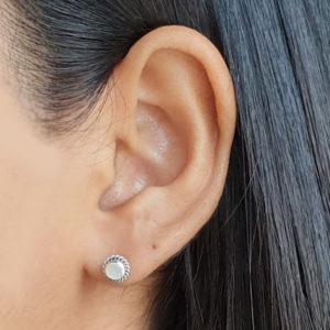 Rope Edge White Shell Silver Earring Studs