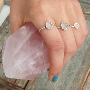 Rope Edge Oval Rose Quartz Silver Gemstone Ring