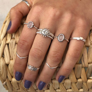 Rope Edge Oval Rose Quartz Silver Gemstone Ring