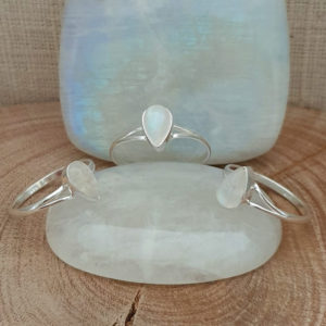 Rainbow Moonstone Pear Shape Silver Gemstone Ring