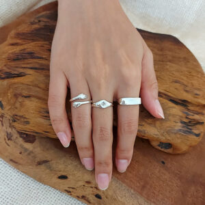 Adjustable Hug Silver Ring