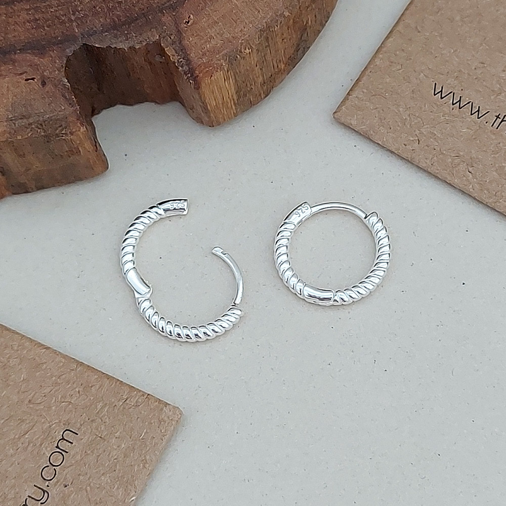 Twisted Rope Silver Hoop Earrings - Studio Jewellery US